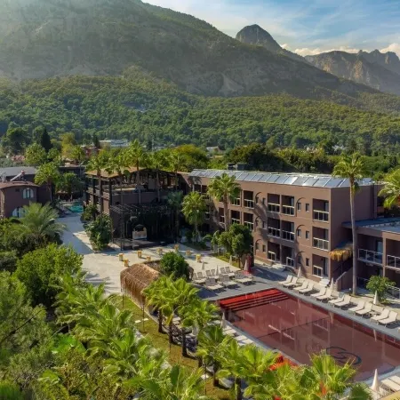 Hotel Golden Sun Отели рядом с достопримечательностью «Пляж Бельдиби»