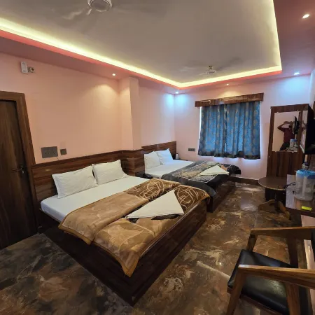 Siyaram Kunj Hotel