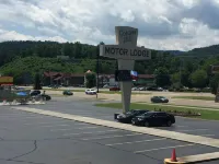 Conner Hill Motor Lodge - Motels