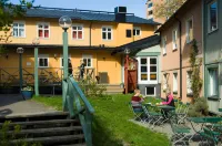 STF Hotel Zinkensdamm Hotels near Fuängens kemtvätt, skrädderi, skor och nyckel service