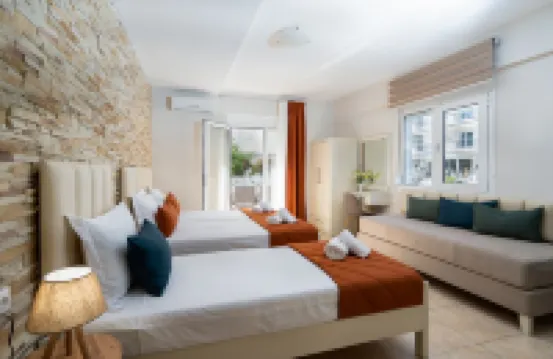 Angela Rooms فنادق في 