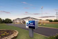 Best Western Airport Inn Hotel dekat Sylvan Island Gateway Park