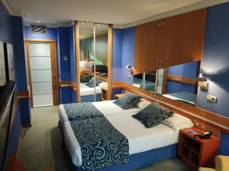 Hotel Torresport Отели в г. Ла Куэва