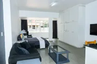 The Jack Rose Hotel, Rosebank, Gautrain