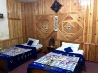 Hotel Blue Moon Karimabad فنادق في جيلجيت