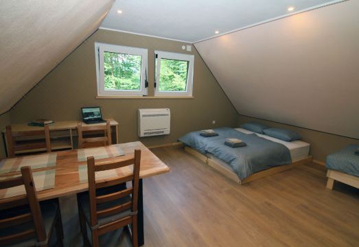 4. 글램핑 비르예..