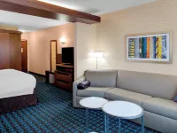 Fairfield Inn & Suites Bakersfield North/Airport Hotels in Bakersfield