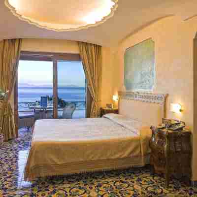 Strand Hotel Delfini Rooms