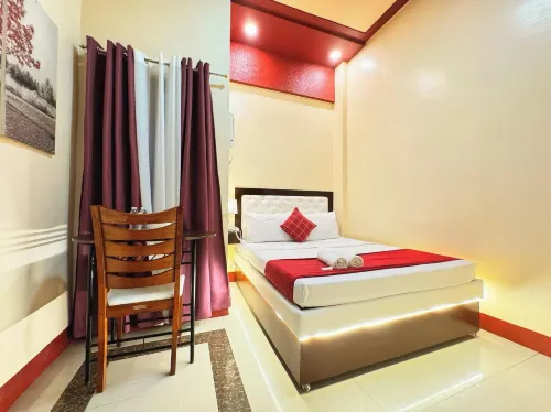 Elizabeth Hotel Hotels in Pili