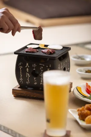 Tomonoya Hotel and Ryokan Gyeongju Отели рядом с достопримечательностью «Submerged Tomb of King Munmu»