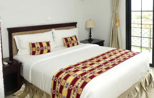 Hotel Hibiscus Louis فنادق في ليبرفيل