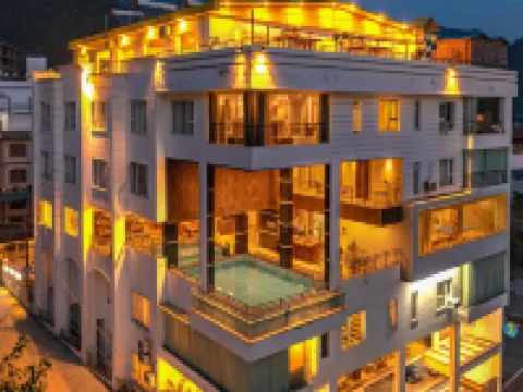 瑞詩凱詩鬍子豪華酒店 保利加瓦酒店