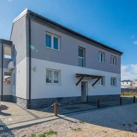 Apartments Pejakovic Hotels in Vir