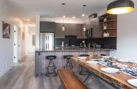 Stoke House by Revelstoke Vacations - balcony
