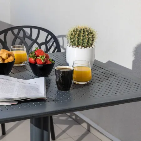 Alenor City Hotel