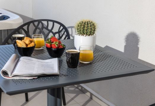 알레노르 시티 호텔 대표 이미지