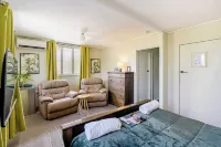 Freshwater Bnb Hotels in Scarness