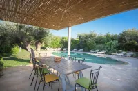TD Il Vecchio Fienile Outdoor Kitchen with Pool View - Private Pools