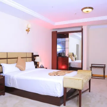 SUNLAND國際飯店 聖喬治大教堂附近的飯店