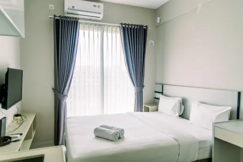 Nice and Fancy Studio Room at Sky House BSD Apartment - Bungalows
