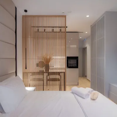 Contessa Bianca Luxury Suites Отели рядом с достопримечательностью «Площадь Теотоки Г.»