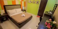 The Red Palm Suites and Restaurant - Koningin Kamer