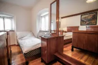 Hotel Dvor Jezersek Brnik - 3-Sterne