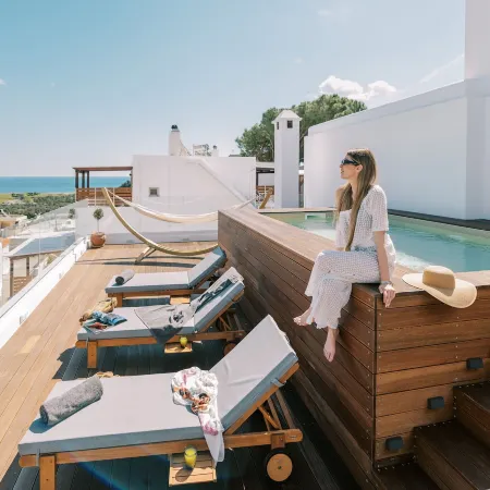 Kalathos Square Luxury Suites