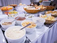 ビラ ビジネス ホテル - 朝食