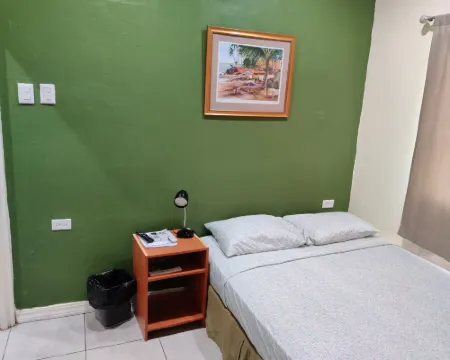 伍德布魯克大道酒店 西班牙港酒店