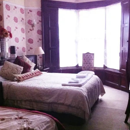 Georgian House Hotel