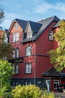 Haus Hotel & Pension Villa Laluna Hotel dekat Kloster Michaelstein