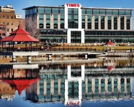 Grand Hotel Times Sherbrooke Hotéis em Sherbrooke