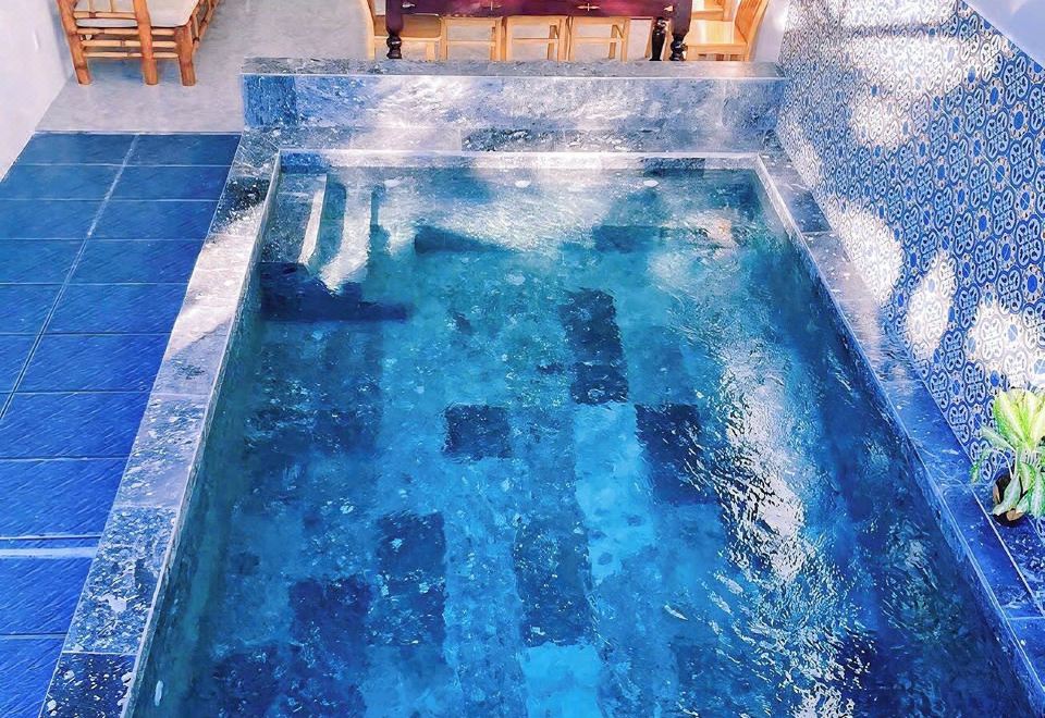 안 방 비치 근처 숙소 전경