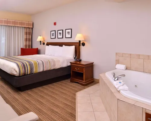 Country Inn & Suites by Radisson, Omaha Airport, IA Hotels in Carter Lake
