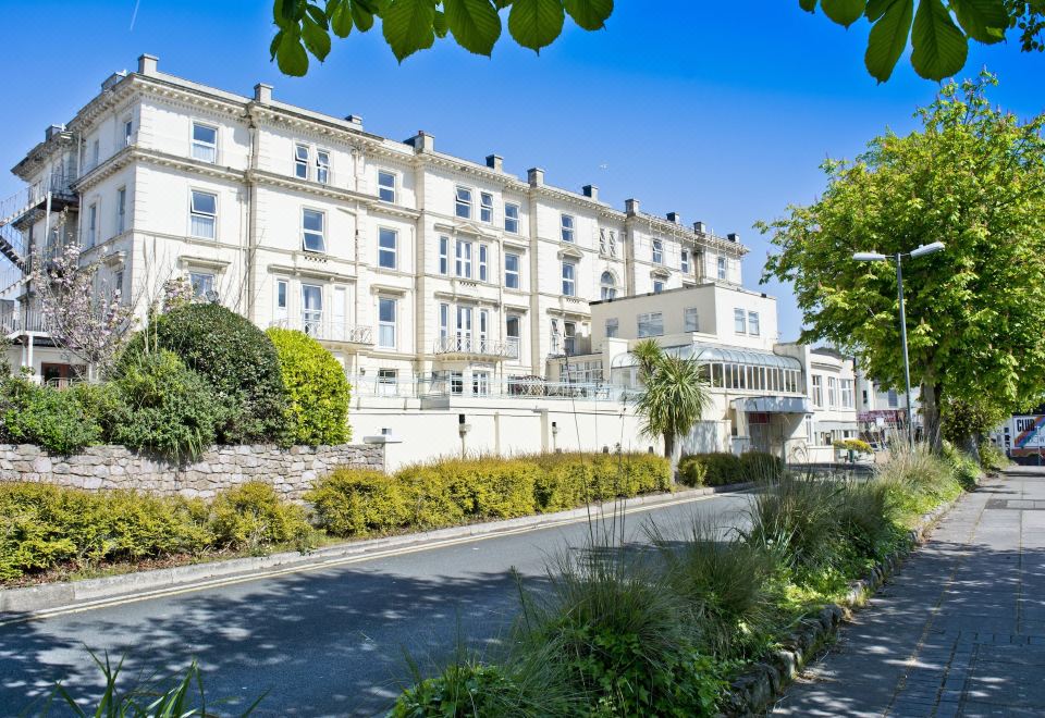 hotel overview picture