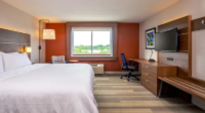 Holiday Inn Express & Suites MOUNT PLEASANT by IHG