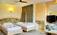 Nayagara Hotel - parcheggio