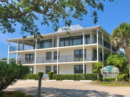 Davis House Inn