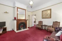 Grosvenor Court Apartments Hotels in Sandy Bay