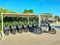 Cave Bianche Hotel - parking