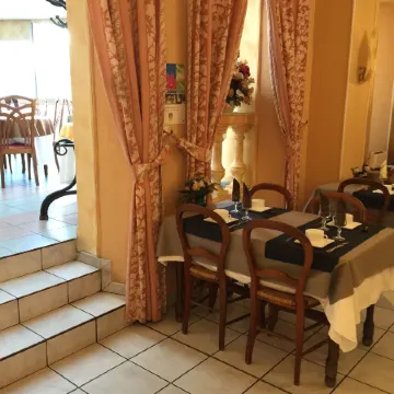 Hôtel le Roi Gourmand