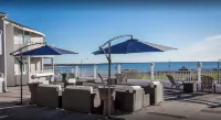 Aqua Blue Hotel