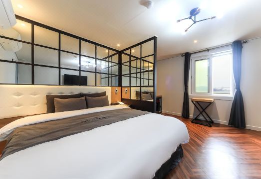 6. 부산뷰호텔..