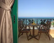 Diogenis Blue Palace - Meerblick