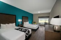 La Quinta Inn & Suites by Wyndham West Memphis Hotels in Marion