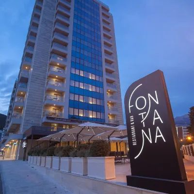 Fontana Hotel & Gastronomy Hotels in der Nähe von Einkaufszentrum TQ Plaza