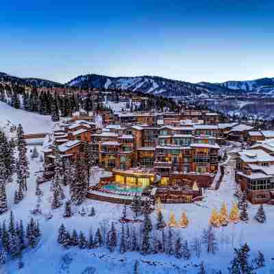 Stein Eriksen Residences Hotel Exterior