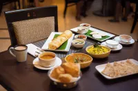 DoubleTree by Hilton Hotel Goa - Arpora - Baga - breakfast