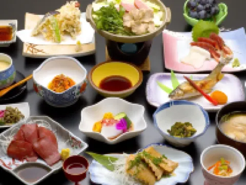 南郷温泉 共林荘 横手のホテル